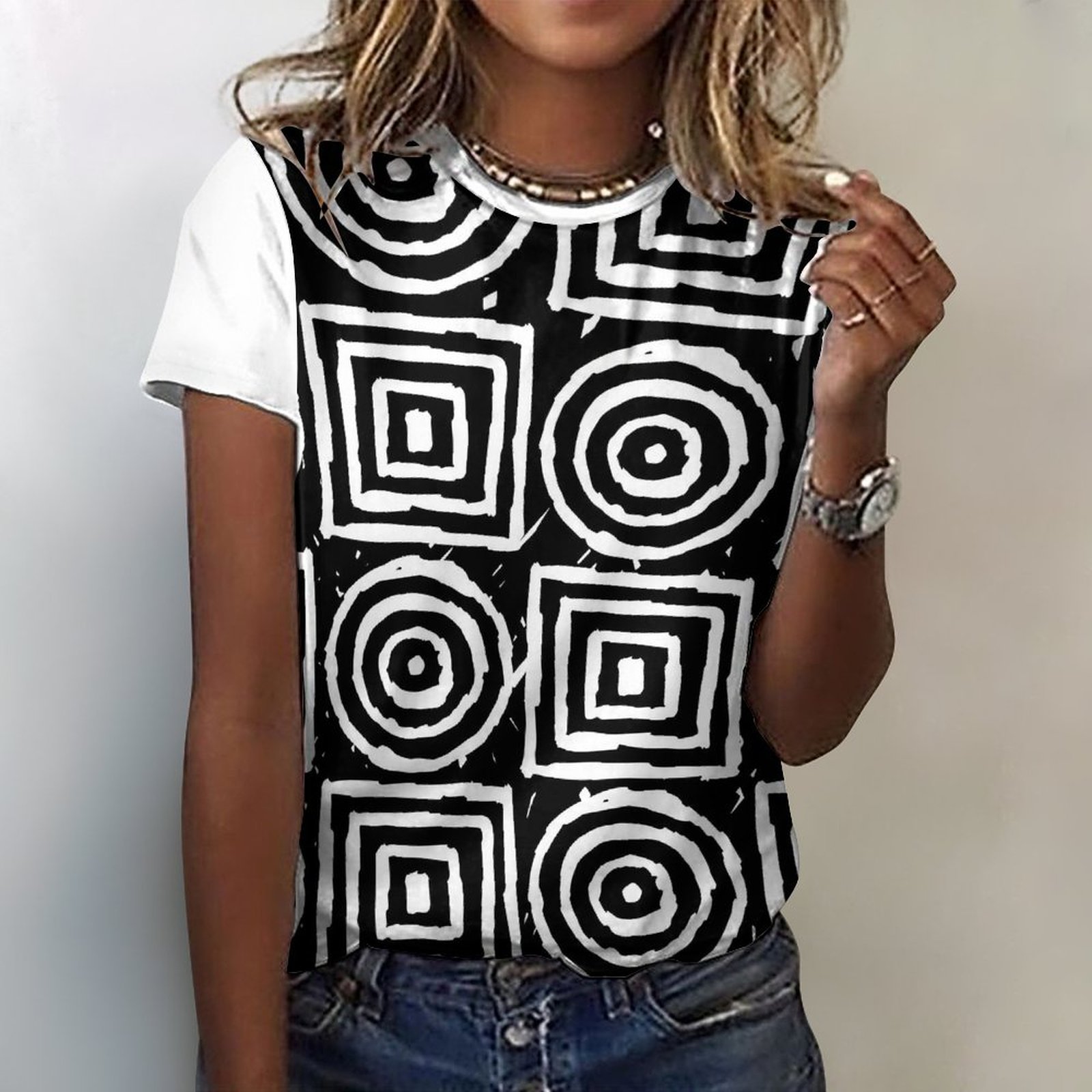 Black White Geometric Print T-Shirt Women Casual Graphic Tee Modern Abstract Top